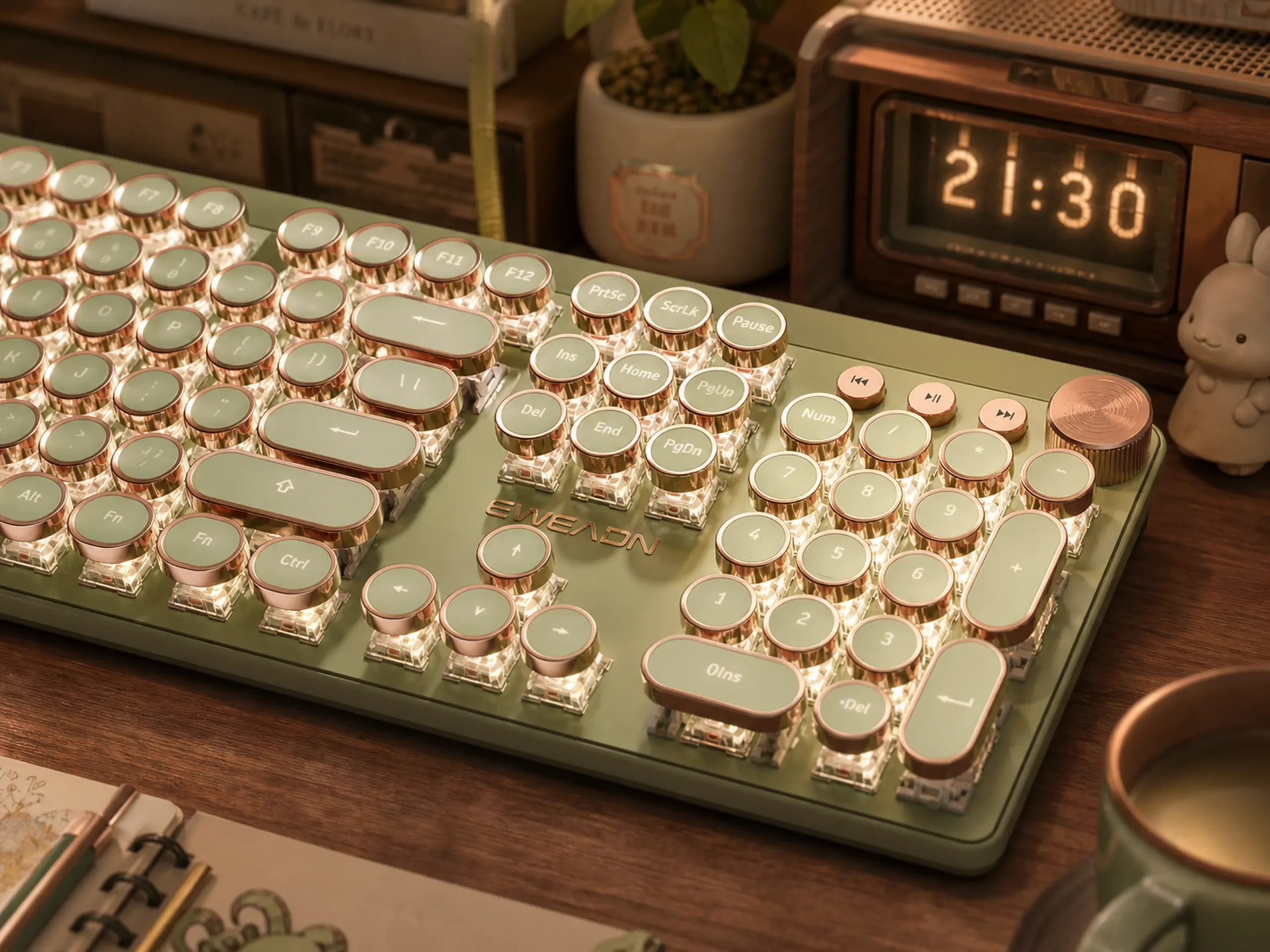 retro-matcha-mechanical-keyboard