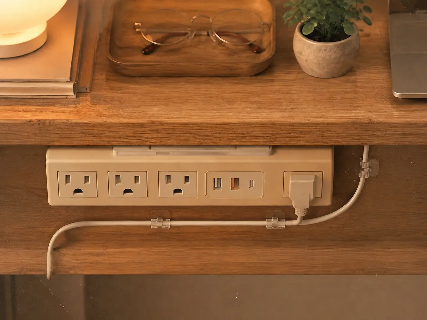 Adhesive power strip with 3M mounting