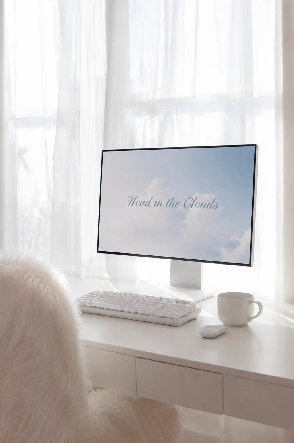 Dreamy White Cloud Core Desk Setup